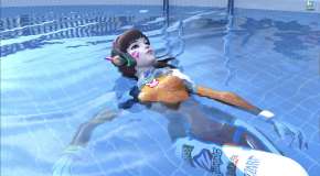 DVa Ханна Сон лежит в бассейне из Overwatch